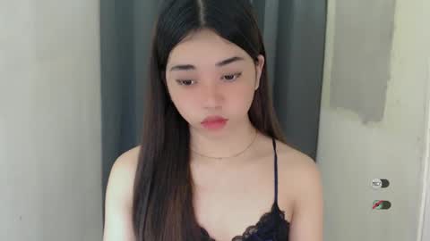 Snapshot of femylove chatting on 12/05/24, 06:44 YOUR BEAUTIFUL ASIANFHEMY online show from 12/05/24, 06:44