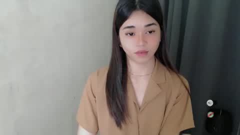 Snapshot of femylove chatting on 12/08/24, 07:54 YOUR BEAUTIFUL ASIANFHEMY online show from 12/08/24, 07:54