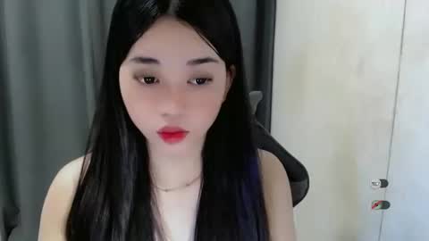 Snapshot of femylove chatting on 03/03/25, 06:33 YOUR BEAUTIFUL ASIANFHEMY online show from 03/03/25, 06:33