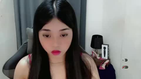Snapshot of femylove chatting on 03/08/25, 11:28 YOUR BEAUTIFUL ASIANFHEMY online show from 03/08/25, 11:28