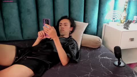 Karol online show from 12/27/24, 11:06