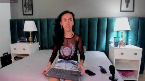 Karol online show from 01/04/25, 10:05