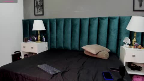 Karol online show from 01/14/25, 02:19