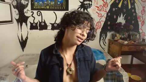 Fenix online show from 10/16/25, 09:16