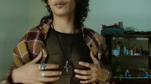 Fenix online show from 04/18/26, 01:09