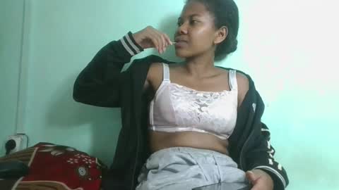 fenou122745 online show from 02/21/26, 07:37