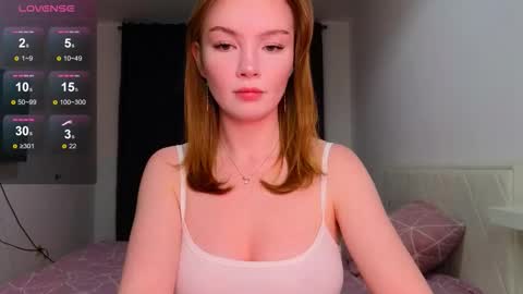 Snapshot of feral_berrys chatting on 10/12/25, 02:05 Nancy online show from 10/12/25, 02:05