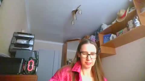 Snapshot of feraliss chatting on 01/19/26, 11:03 feraliss online show from 01/19/26, 11:03