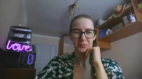 Snapshot of feraliss chatting on 02/11/26, 09:58 feraliss online show from 02/11/26, 09:58