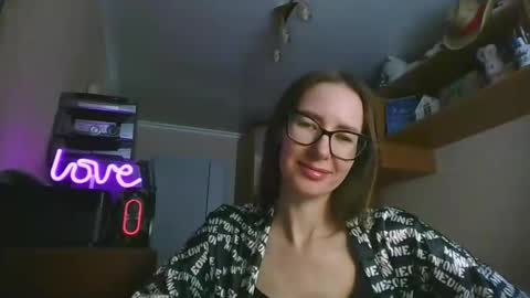 Snapshot of feraliss chatting on 02/16/26, 11:28 feraliss online show from 02/16/26, 11:28