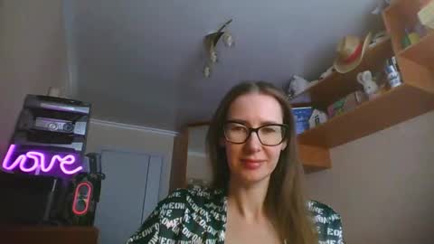 Snapshot of feraliss chatting on 02/22/26, 10:58 feraliss online show from 02/22/26, 10:58