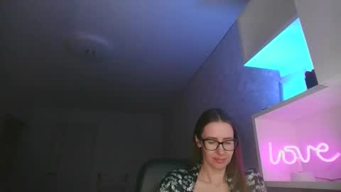 Snapshot of feraliss chatting on 03/22/26, 03:26 feraliss online show from 03/22/26, 03:26