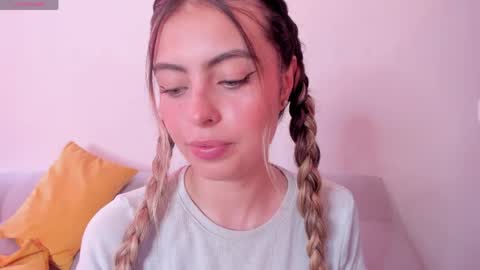 Snapshot of fernanda_aaa chatting on 04/08/26, 03:01 fernanda online show from 04/08/26, 03:01