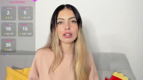 Snapshot of fernanda_aaa chatting on 04/17/26, 02:42 fernanda online show from 04/17/26, 02:42