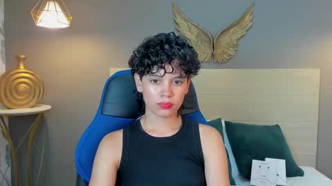 F E R N A N D A online show from 02/11/25, 03:51