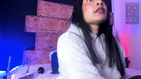 Snapshot of fernanda_liie_ chatting on 05/27/26, 12:35 fernanda_liie_ online show from 05/27/26, 12:35