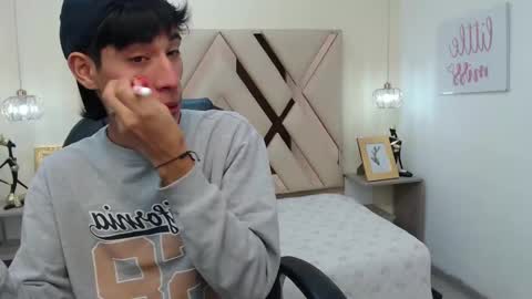 FER PHOENIX online show from 02/20/25, 03:45