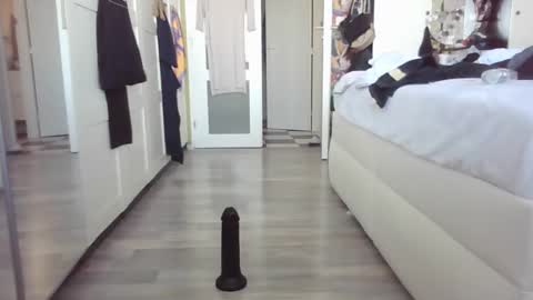 Snapshot of fetishman84 chatting on 02/24/25, 09:53 fetishman84 online show from 02/24/25, 09:53