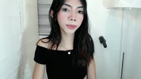 feyaaa online show from 02/11/25, 04:44