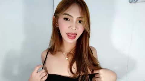 feyaaa online show from 10/22/25, 09:47