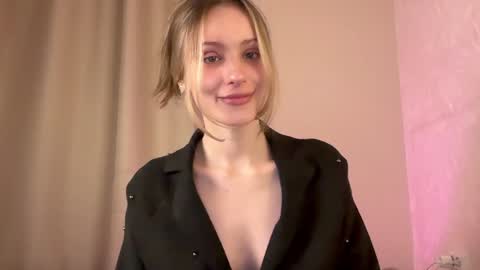 Lisa online show from 01/16/25, 12:53