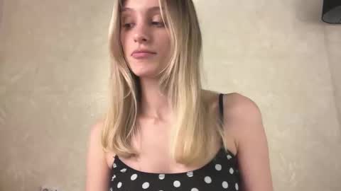 Lisa online show from 01/12/26, 01:49