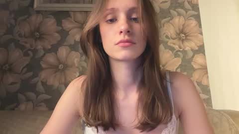 Snapshot of fflloowweerr chatting on 02/25/26, 02:37 Lisa online show from 02/25/26, 02:37