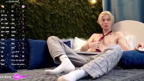 Thomas online show from 11/16/25, 04:45