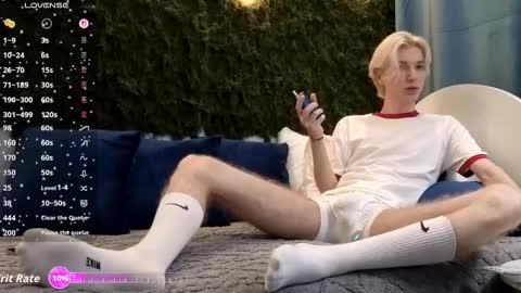 Thomas online show from 12/02/25, 07:53