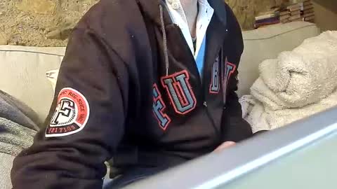 Fid online show from 01/10/25, 03:48