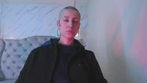   online show from 03/21/26, 06:33