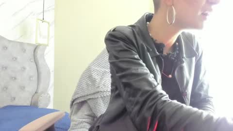 Snapshot of fieramadame chatting on 04/24/26, 12:29 online show from 04/24/26, 12:29