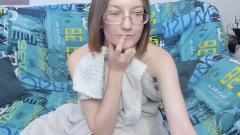 Mary online show from 01/31/25, 02:17