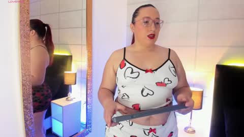 Luciana online show from 09/30/25, 03:44