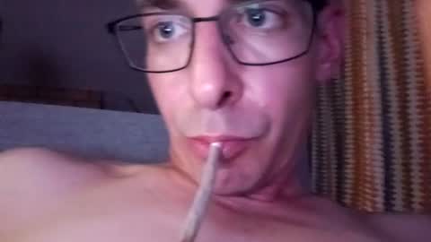Snapshot of figewe222924 chatting on 06/14/26, 01:36 figewe222924 online show from 06/14/26, 01:36