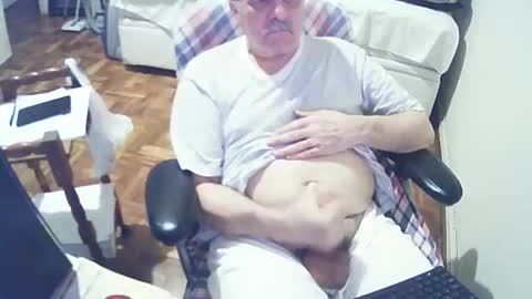 Snapshot of filhober chatting on 12/06/24, 12:56 filhober online show from 12/06/24, 12:56