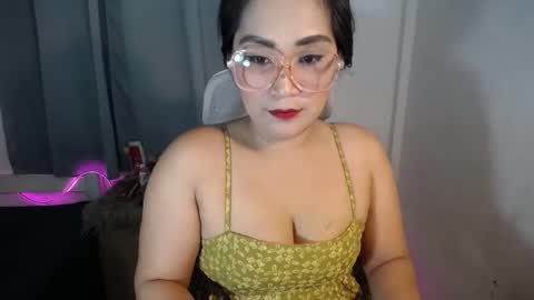 Snapshot of filipina_jess chatting on 12/15/25, 04:55 filipina_jess online show from 12/15/25, 04:55