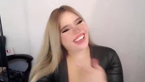  Angela  DONT FORGET TO FOLLOW AND GIVE ME APPRECIATION online show from 09/14/25, 01:49