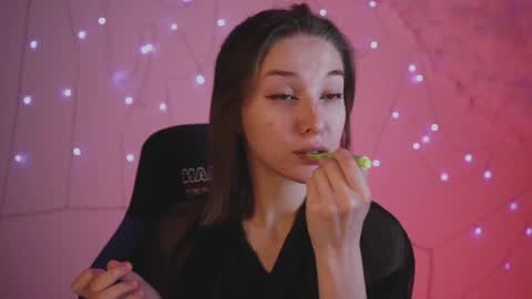 cap and Lana  online show from 01/08/25, 08:06