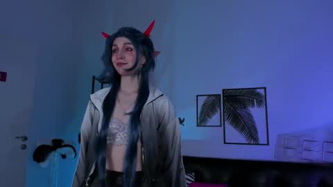 cap and Lana  online show from 03/09/25, 05:55