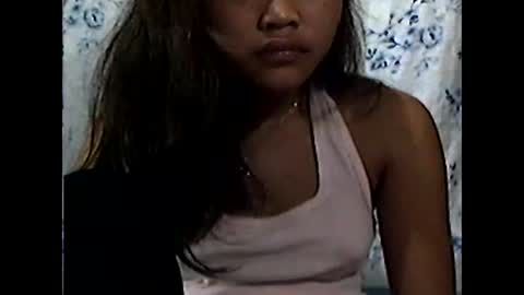 filipinagirl_18 online show from 04/22/26, 09:27
