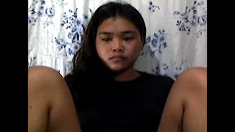 filipinagirl_18 online show from 04/26/26, 09:56