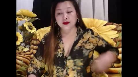 Yhen online show from 05/28/26, 07:00