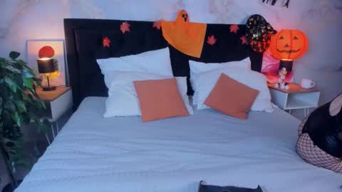 Honey Ill be waiting for you Tue Wed Thu Fri Sat Sun 10am-5pm online show from 11/09/25, 03:05