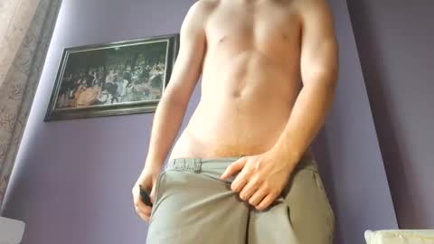 Whitechocolate online show from 12/21/25, 08:43