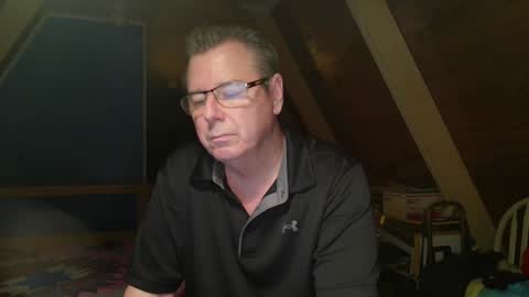 Snapshot of finderfiner chatting on 11/13/25, 11:20 finderfiner online show from 11/13/25, 11:20