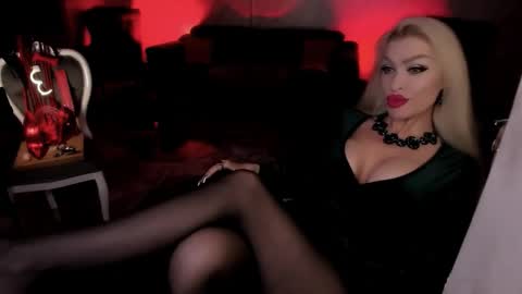 AlfaFemale online show from 11/20/25, 04:34