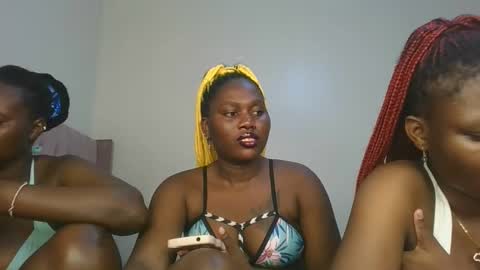 Snapshot of fine_melanie chatting on 01/15/26, 01:37 melanie online show from 01/15/26, 01:37