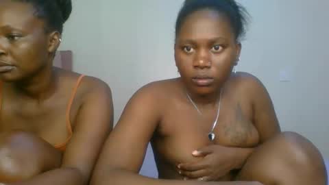 Snapshot of fine_melanie chatting on 02/01/26, 10:25 melanie online show from 02/01/26, 10:25