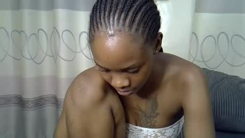 Snapshot of fine_queen12 chatting on 12/05/24, 01:38 fine_queen12 online show from 12/05/24, 01:38